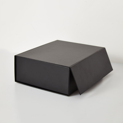 Оптовая продажа OEM Luxury Gift Package Магнитные складываемые бумажные коробки для одежды с лентой